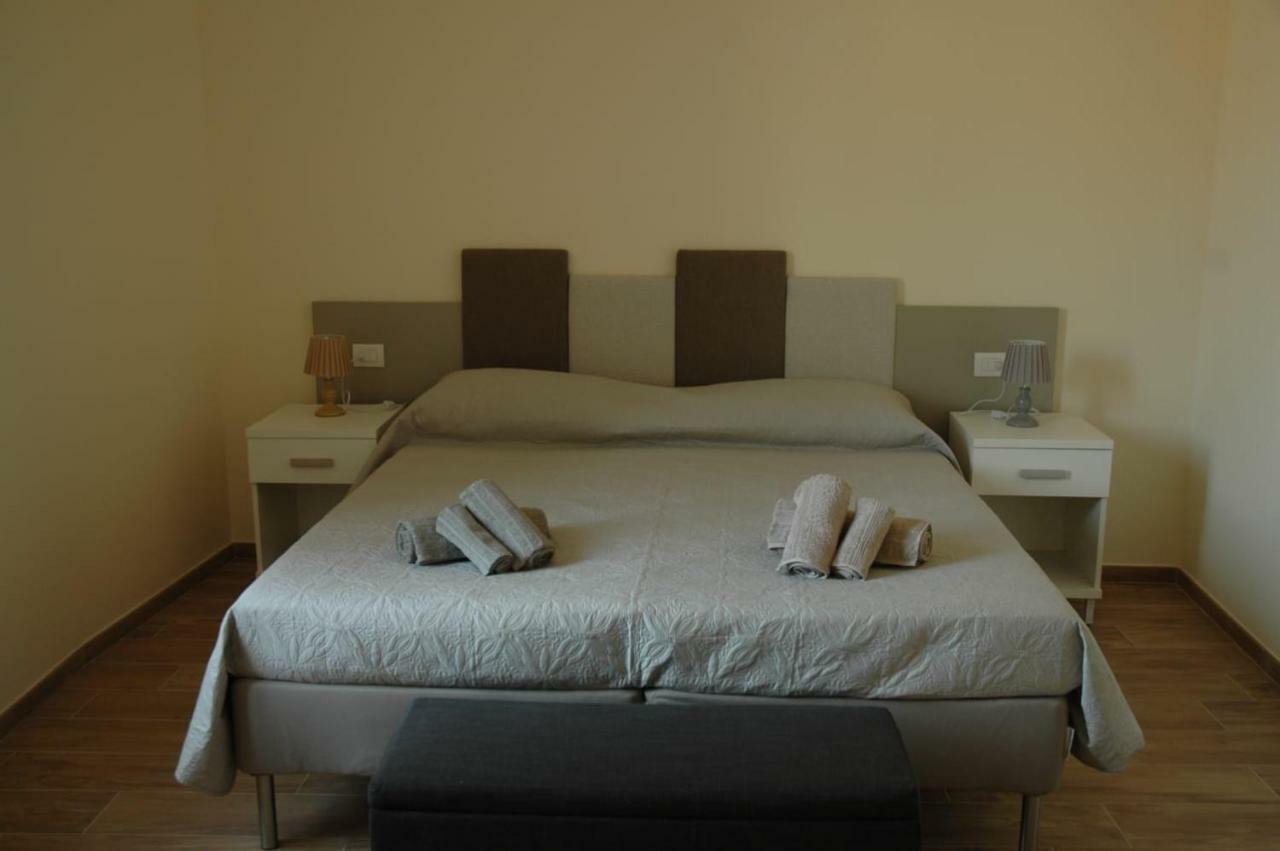 Hotel Via Barocci 34 Urbino Zewnętrze zdjęcie