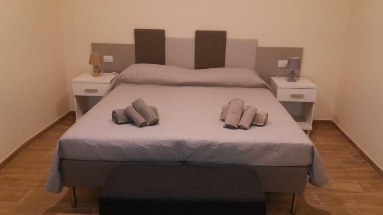 Hotel Via Barocci 34 Urbino Zewnętrze zdjęcie