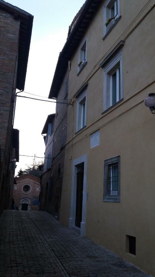 Hotel Via Barocci 34 Urbino Zewnętrze zdjęcie